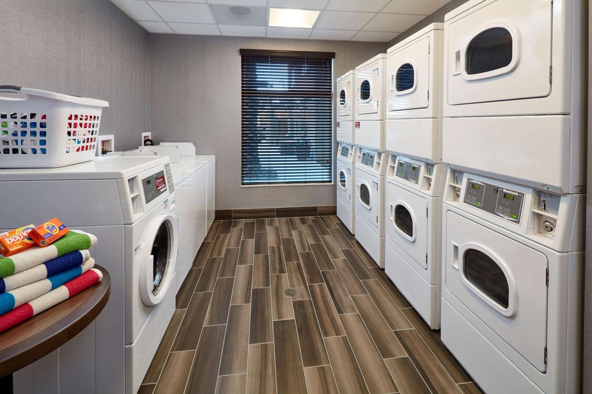 Homewood Suites By Hilton Los Angeles Redondo Beach Bagian luar foto